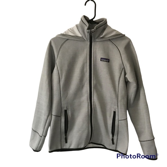 Patagonia Jackets & Blazers - Patagonia Tech Fleece Grey zip up jacket size M